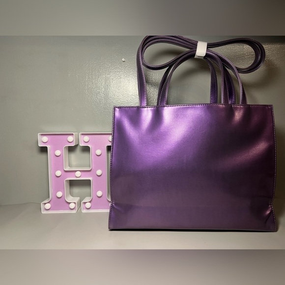 Medium açaí Telfar - Picture 5 of 6